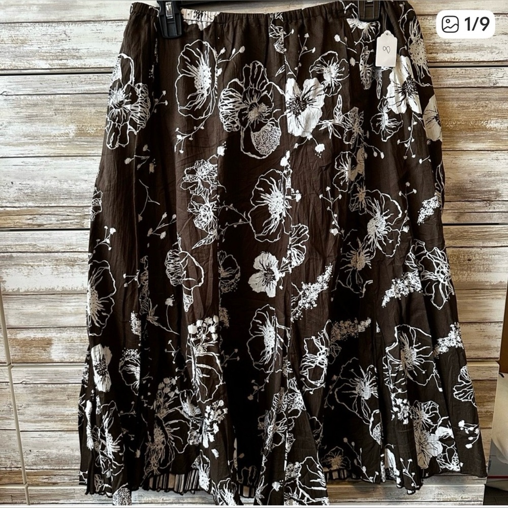 🌸 Chico’s Brown Cream Floral Tiered Midi Skirt Size 1 US 8